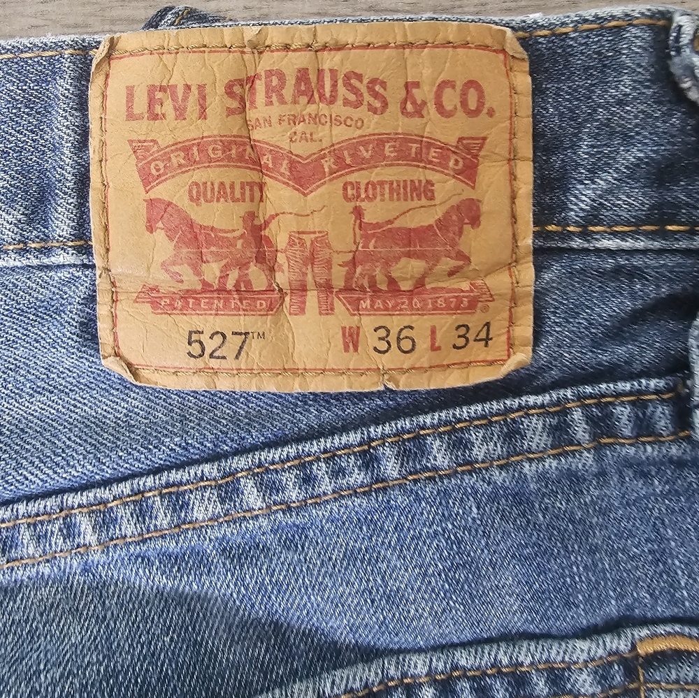 Men blue jeans